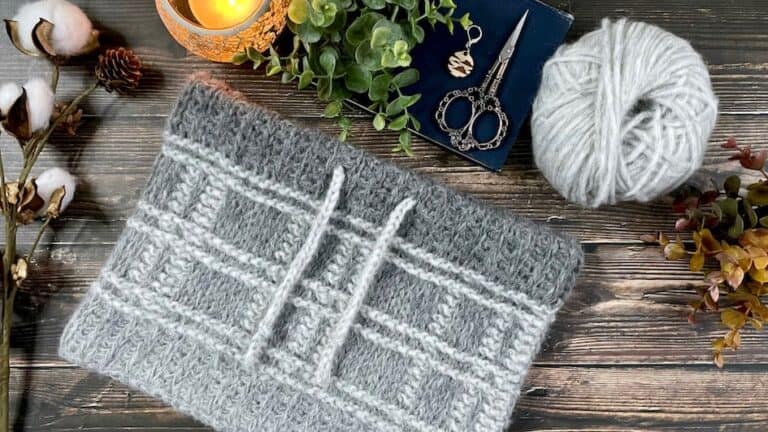 Lochside Modern Plaid Cowl Crochet Pattern – Easy Tunisian Design